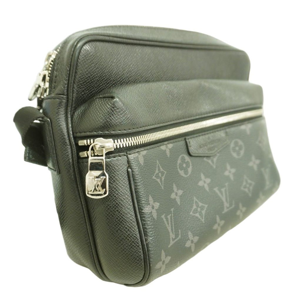 Louis Vuitton Shoulder Bag Taigarama Outdoor Messenger PM Black — view 2