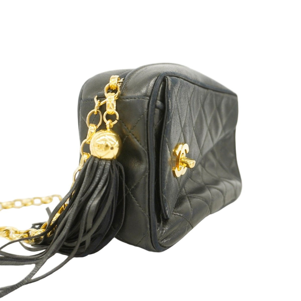 Chanel Shoulder Bag Quilted Lambskin Black Gold — view 2