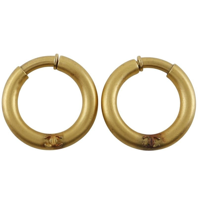 Chanel Coco Loop Vintage Gold Plated 22.6 g Earrings — view 2