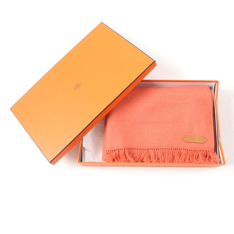 Hermes Grand Chevron 100% Cashmere Rose Blush Leather Scarf With Logo Patch — view 2