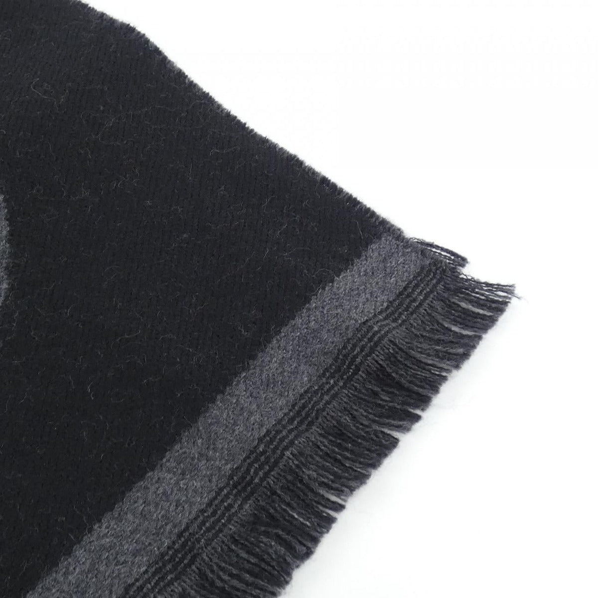 Louis Vuitton Echarpe Carre LV League Scarf — view 2