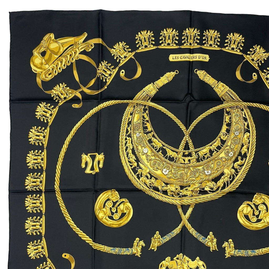 Hermes Scarf Silk Carre 90 les Cavaliers D'Or Golden Knight Black — view 2