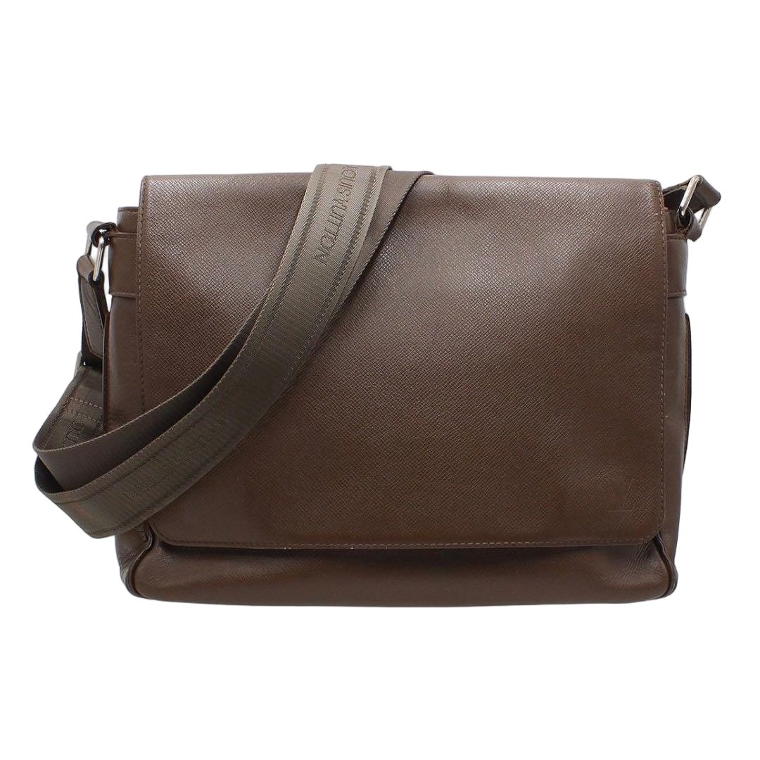 Louis Vuitton Taiga Roman Messenger