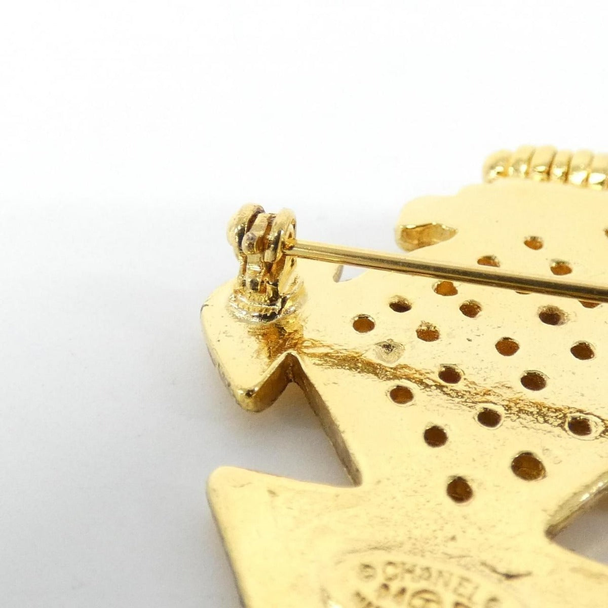 Chanel Vintage Brooch Gold — view 6