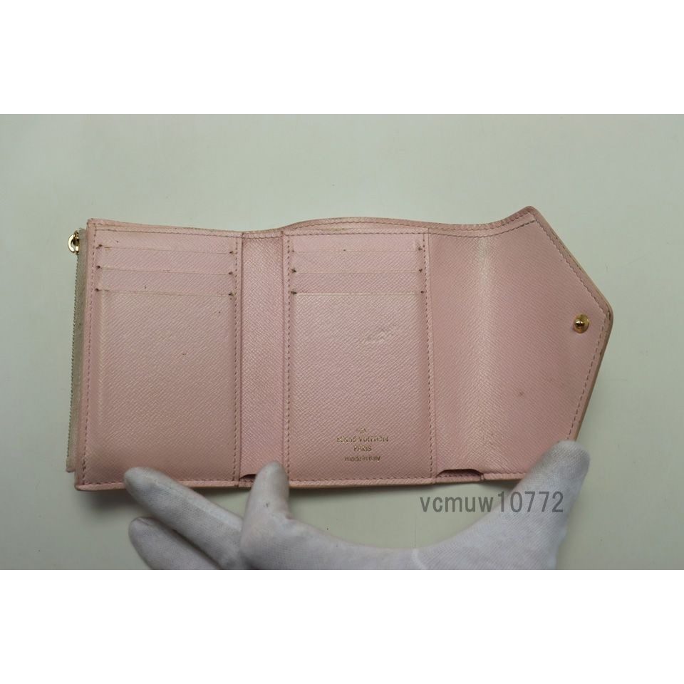 Louis Vuitton Monogram LV Escal Portefeuille Victorine Leather Trifold Wallet — view 4