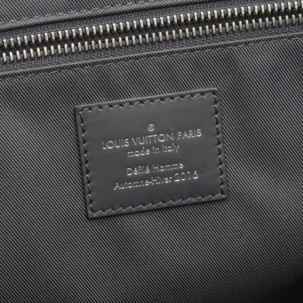 Louis Vuitton Shoulder Bag Messenger Voyage MM Canvas — view 4