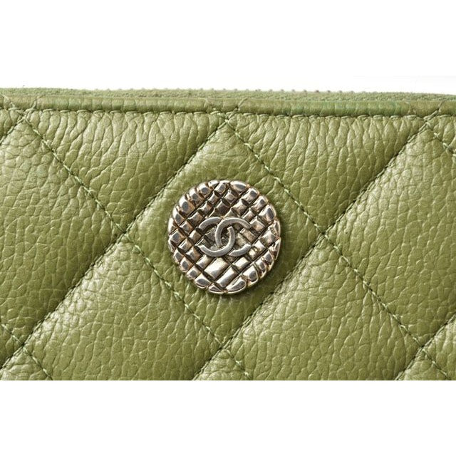 Chanel Wallet Medium Quilted Caviar Leather Moss Green — view 7