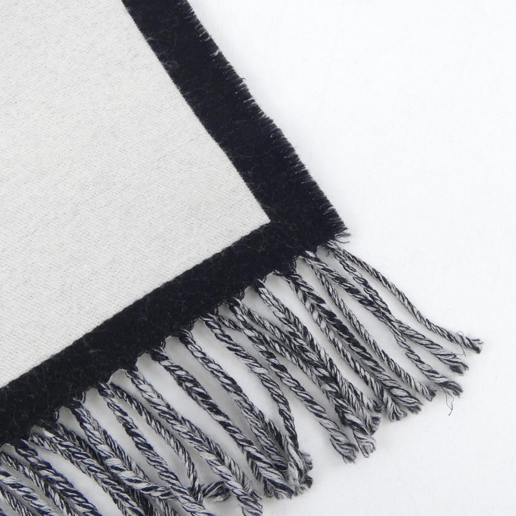 Chanel Scarf Wool Black White — view 2