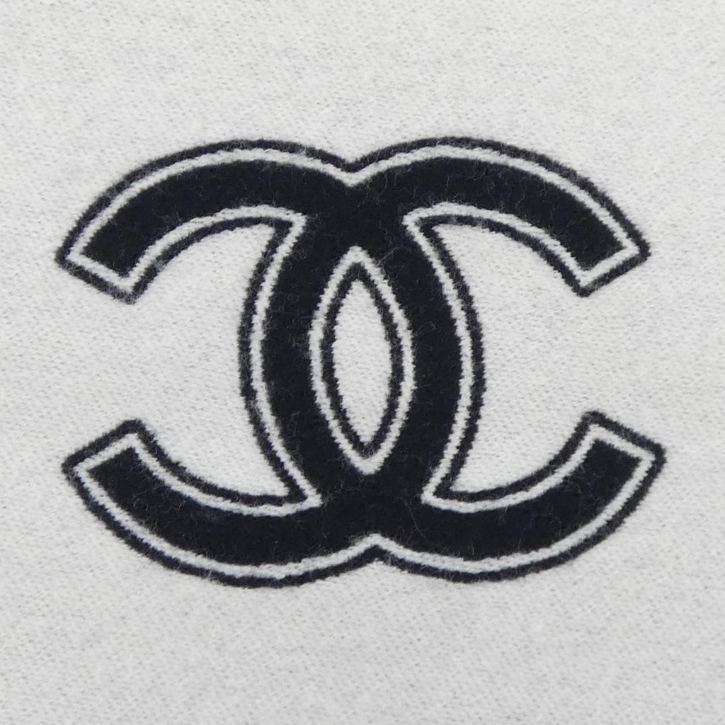 Chanel Scarf Wool Black White — view 4