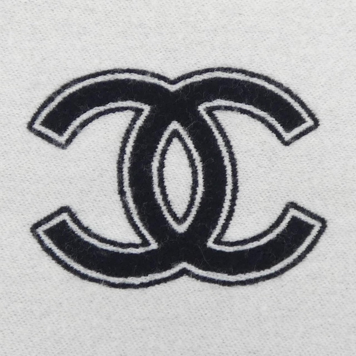 Chanel Scarf Wool Black White — view 4
