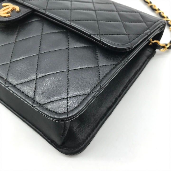 Chanel CC Logo Quilted Lambskin Push Lock Chain Shoulder Bag Black — view 4