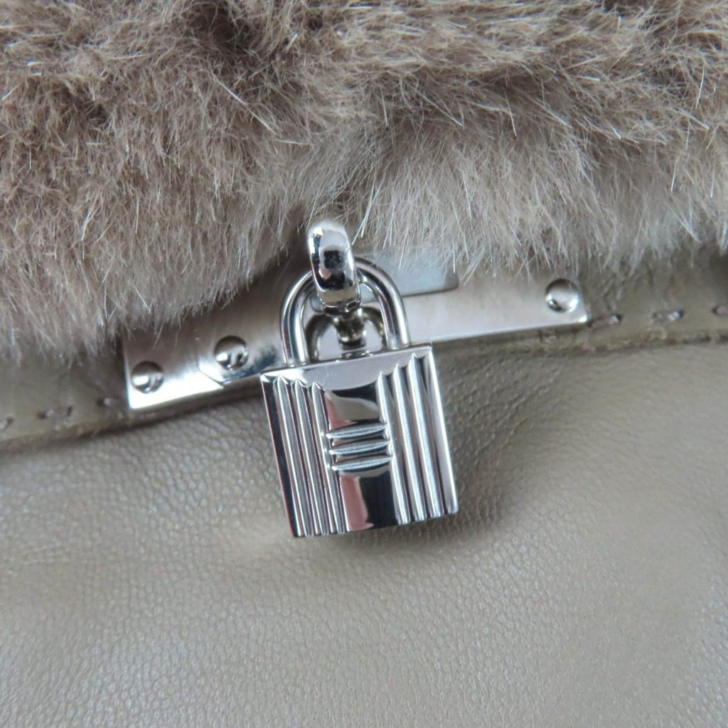 Hermes Princess Agneau Milo Lambskin Mink Etoupe Silver Kelly Gloves — view 7