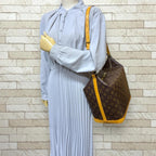 Louis Vuitton Sharon Stone Collaboration Amphitheater Vanity Star Monogram Shoulder Bag — view 2