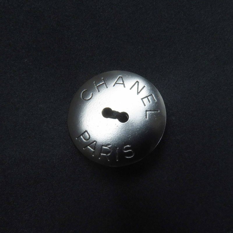 Chanel Cotton Partially Lined Silk Coco Mark Buttons Total Pattern Shawl — view 7