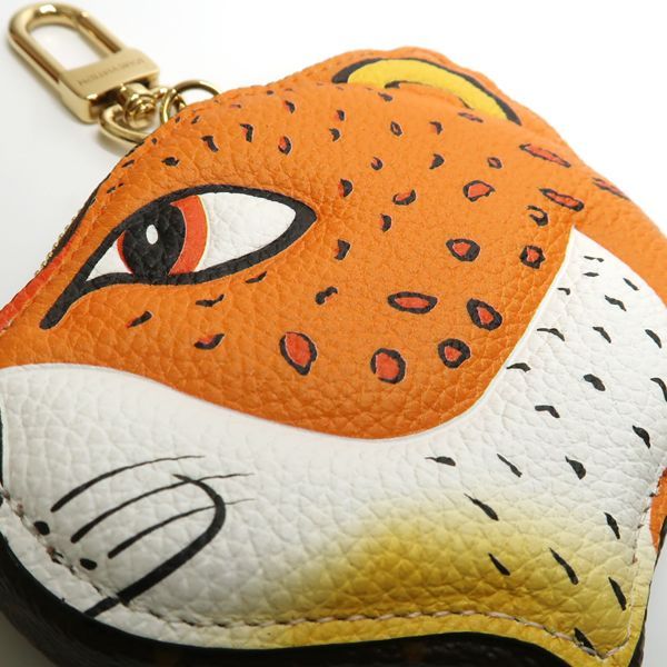 Louis Vuitton On The Go EW Collaboration Sun Yitian Taiga Coin Purse — view 8