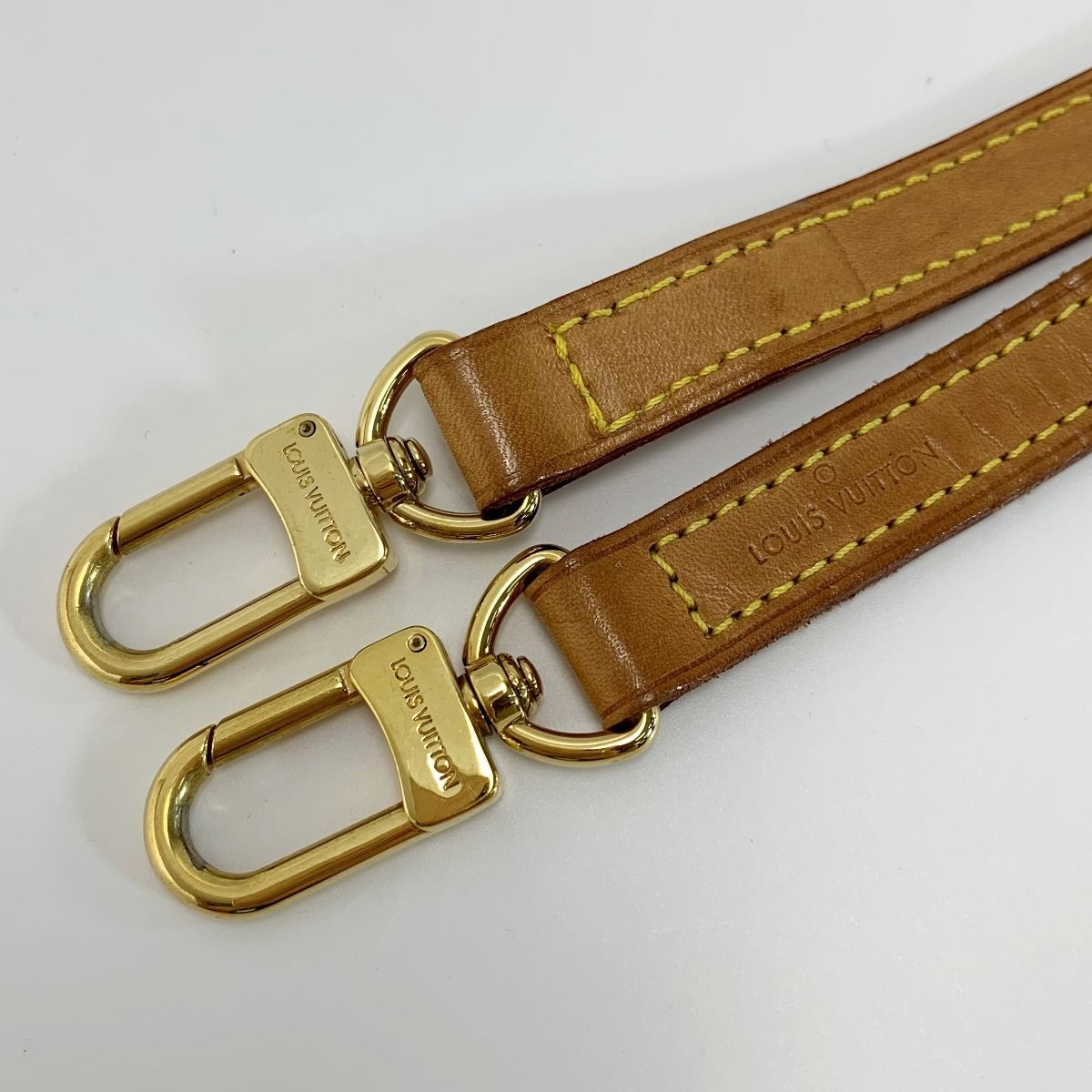 Louis Vuitton Leather Beige Gold Hardware 110 cm — view 2