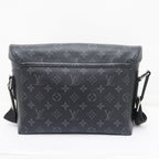 Louis Vuitton Messenger-voyage PM RFID Shoulder Bag Black — view 3