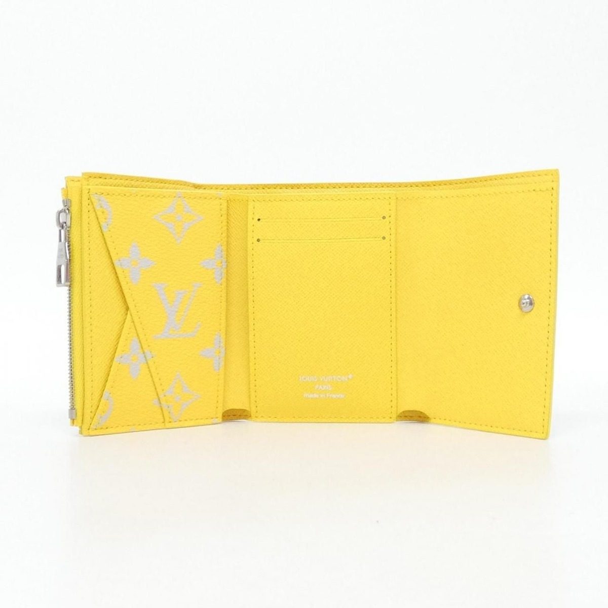 Louis Vuitton Monogram Glow Victor Wallet — view 4