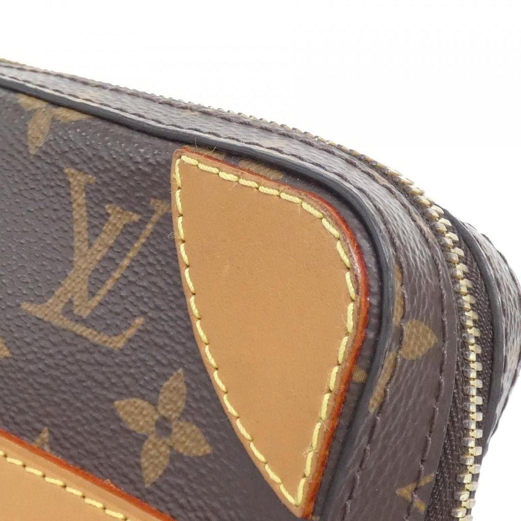 Louis Vuitton Monogram Soft Trunk Messenger PM Shoulder Bag Brown Marron — view 6