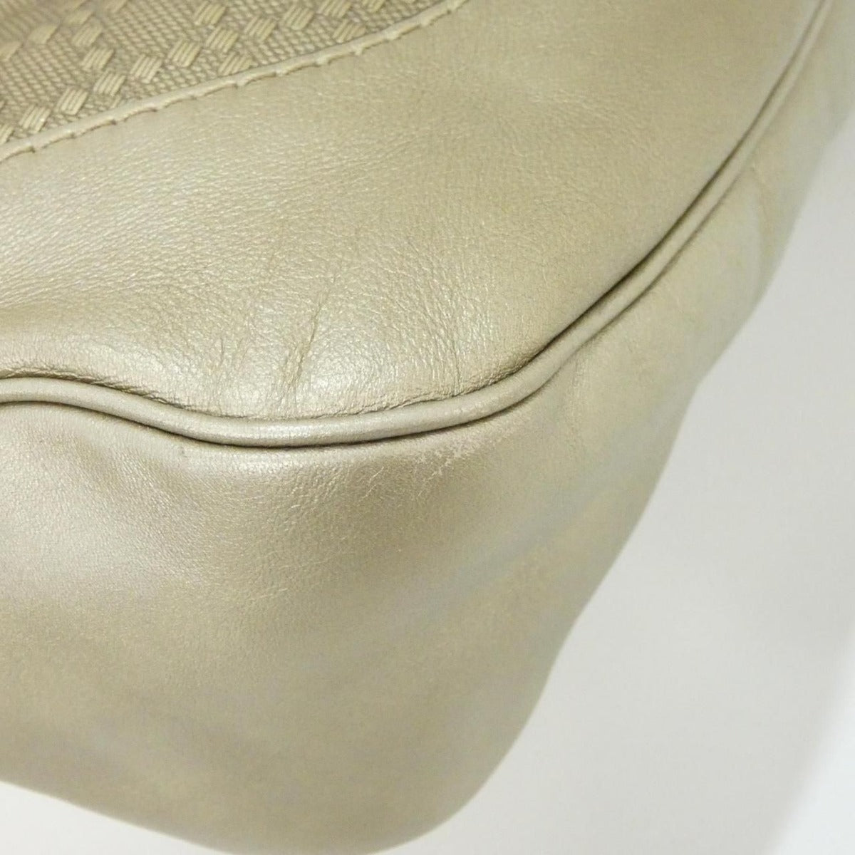Gucci Shoulder Bag Leather Gold — view 3