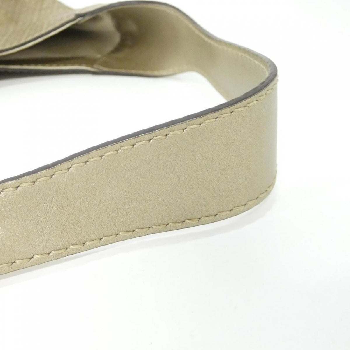 Gucci Shoulder Bag Leather Gold — view 5