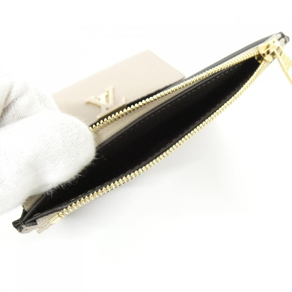 Louis Vuitton Portefeuille Capucines Compact Wallet Galet — view 9