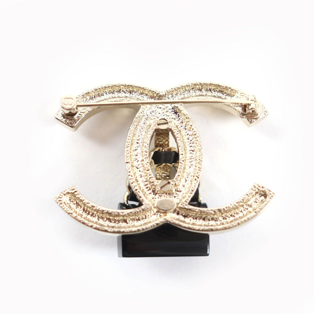 Chanel CC Logo Bag Brooch Gold Black Box Made — view 3