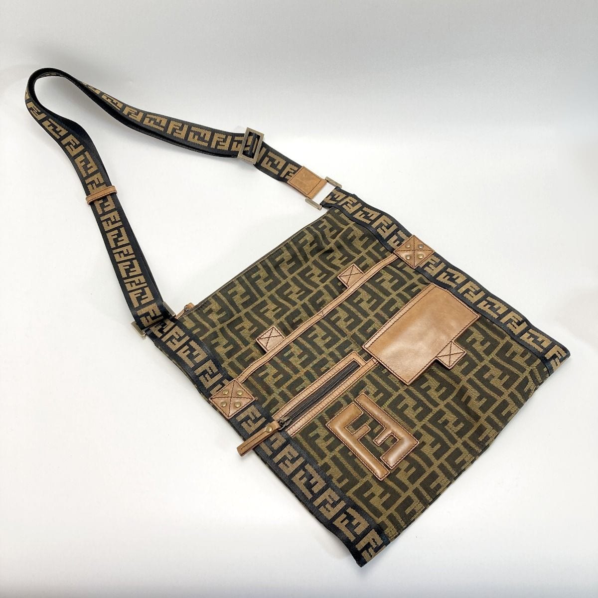 Fendi Zucca Pattern Shoulder Bag 7 Va167 Brown Canvas Leather Messenger — view 3