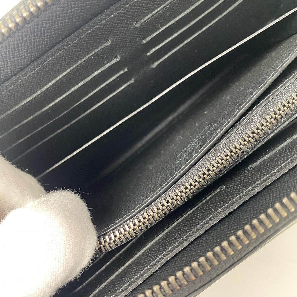 Louis Vuitton Zippy XL Wallet — view 9
