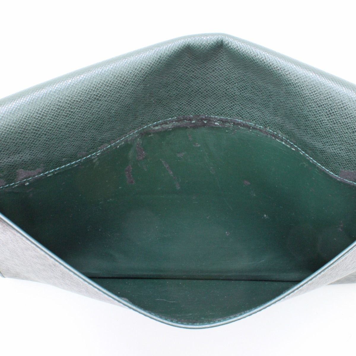 Louis Vuitton Taiga Polga Business Bag — view 9
