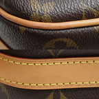 Louis Vuitton Boite Chapeau Supre PM Shoulder Bag Monogram Brown Du0270 — view 5