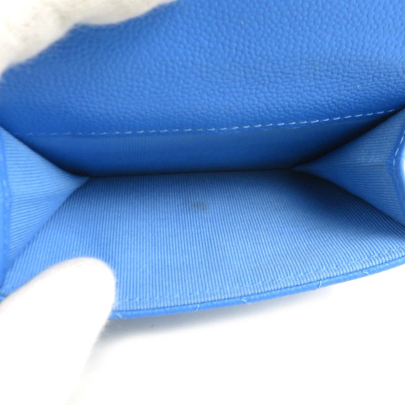 Chanel Trifold Caviar Wallet — view 4
