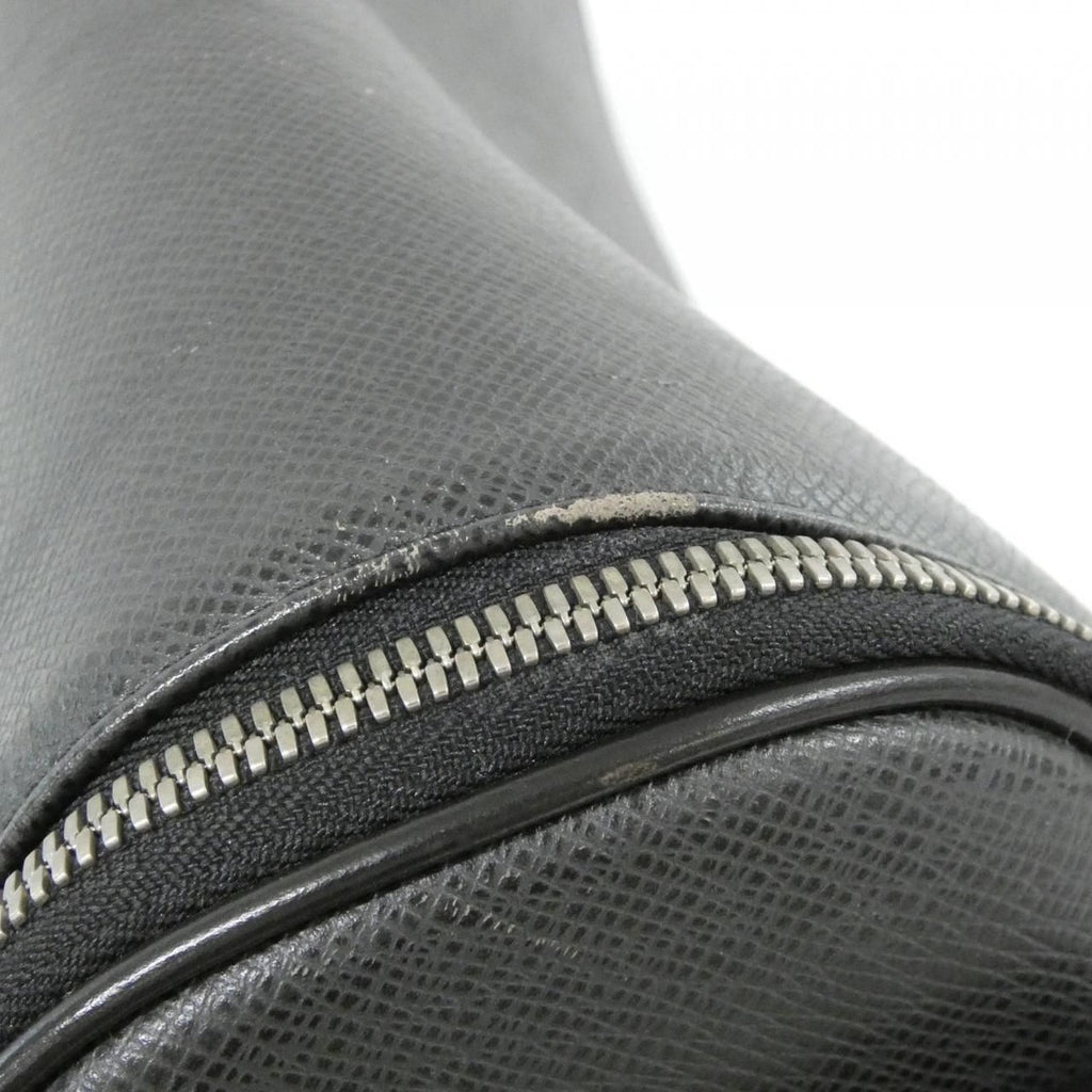 Louis Vuitton Taiga Shoulder Bag Ardoise Mat Silver — view 7