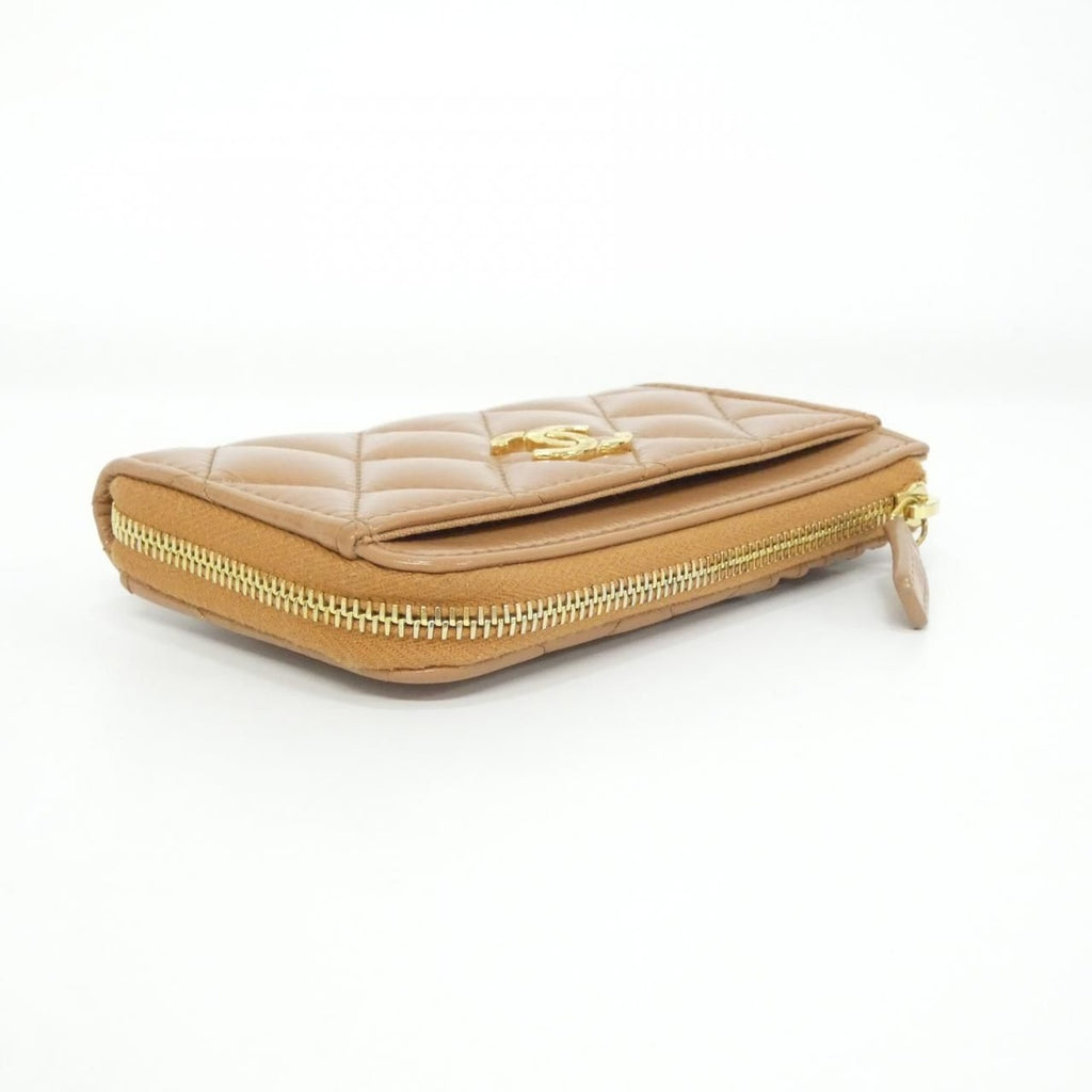 Chanel Card Case Beige — view 3