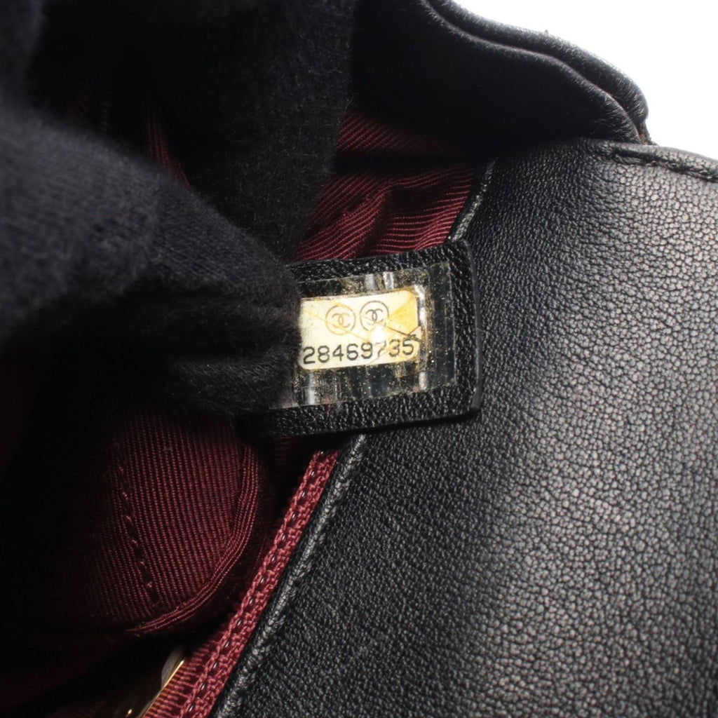 Chanel Waist Bag Black Lambskin Quilted — view 5