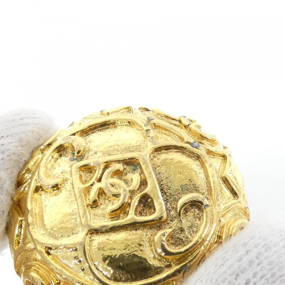 Chanel Vintage Earrings Gold — view 4