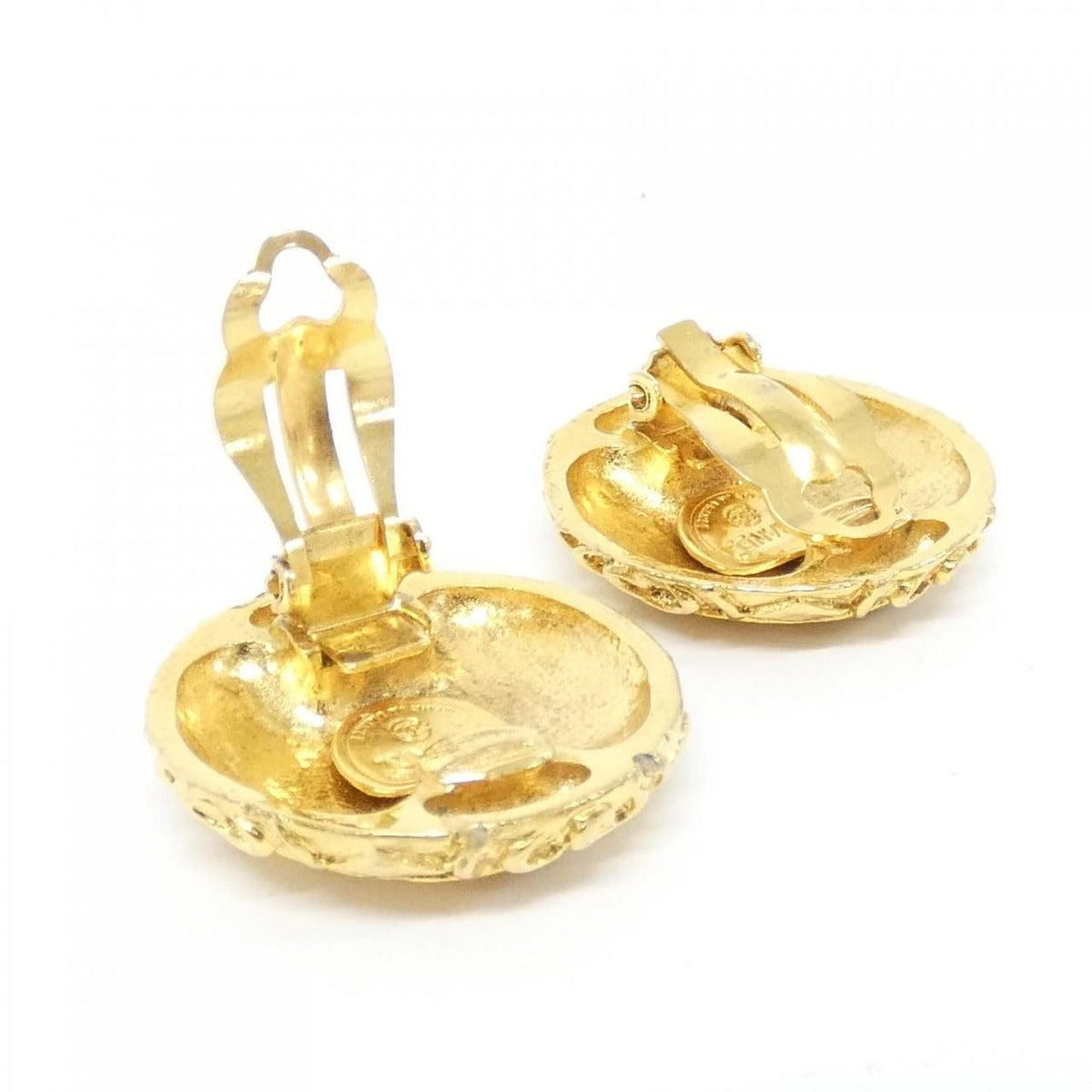 Chanel Vintage Earrings Gold — view 8