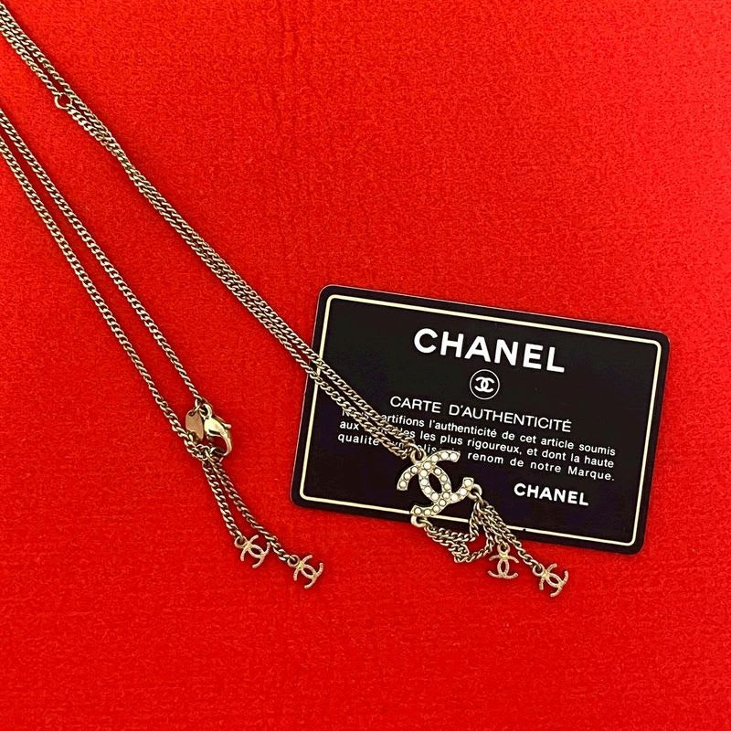 Chanel Coco Mark GP Rhinestone Faux Pearl Necklace Gold Pink 12AP — view 2