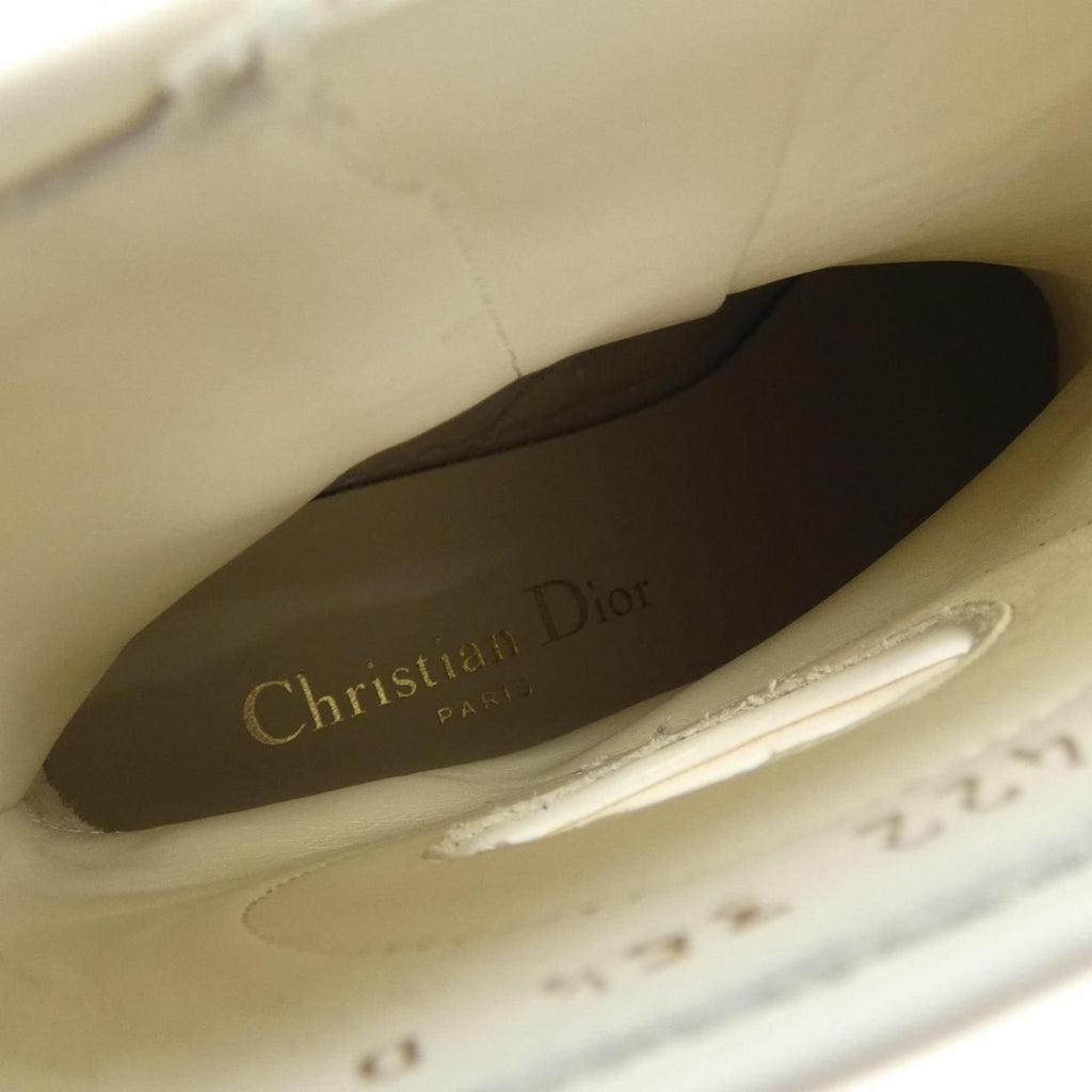 Dior Symbol Boots Calfskin Beige — view 6