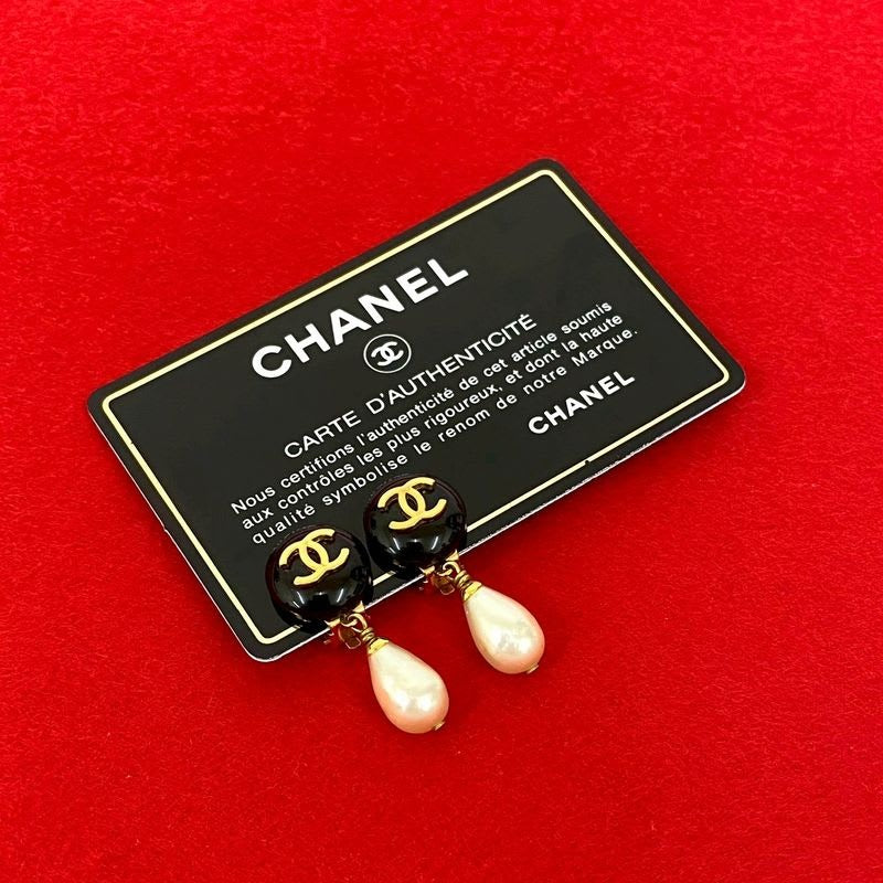 Chanel Vintage Coco Mark GP Faux Pearl Earrings Ear Cuff Accessory 96P