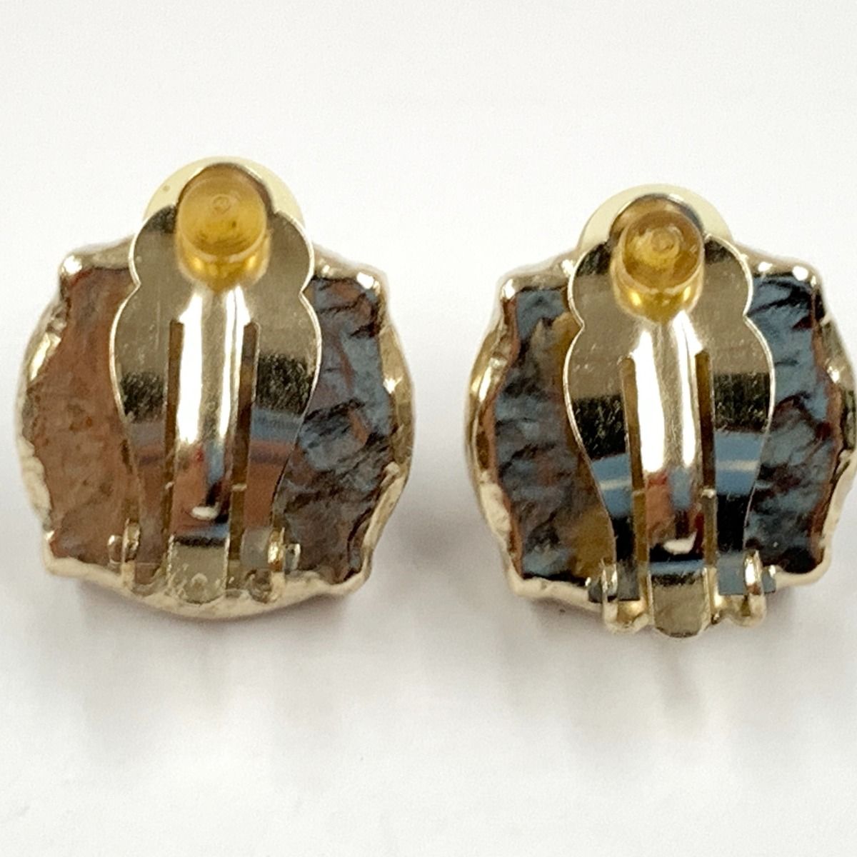 Chanel Coco Mark Pearl Earrings Accessories Gold White — view 5