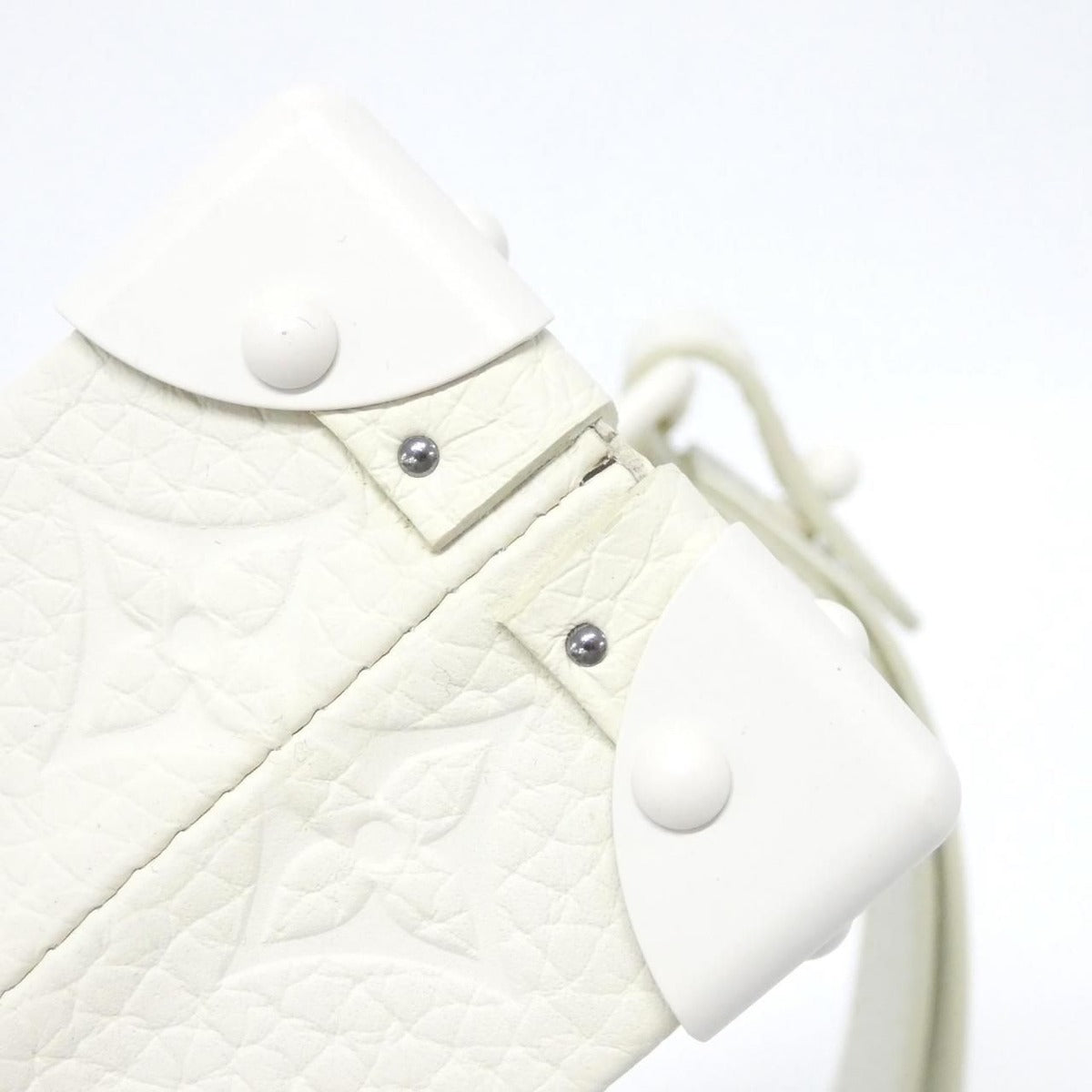 Louis Vuitton Taurillon Monogram Wallet Trunk — view 2