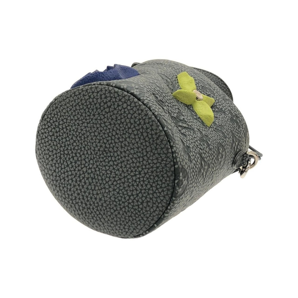 Louis Vuitton Chalk Pouch Silver Gris Granite — view 3