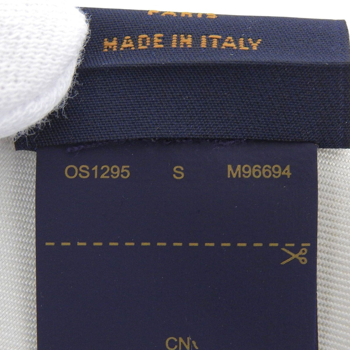 Louis Vuitton Heirloom Monogram Triangle Silk Scarf White 90 — view 9