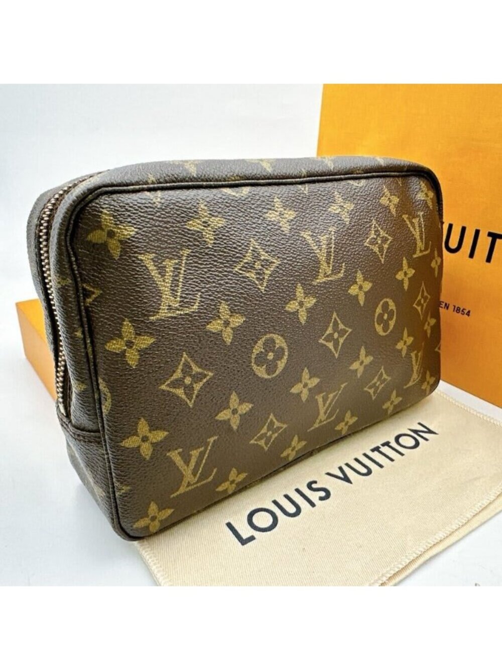 Louis Vuitton Monogram Trousse Toilette 23 Cosmetic Pouch Vanity Case