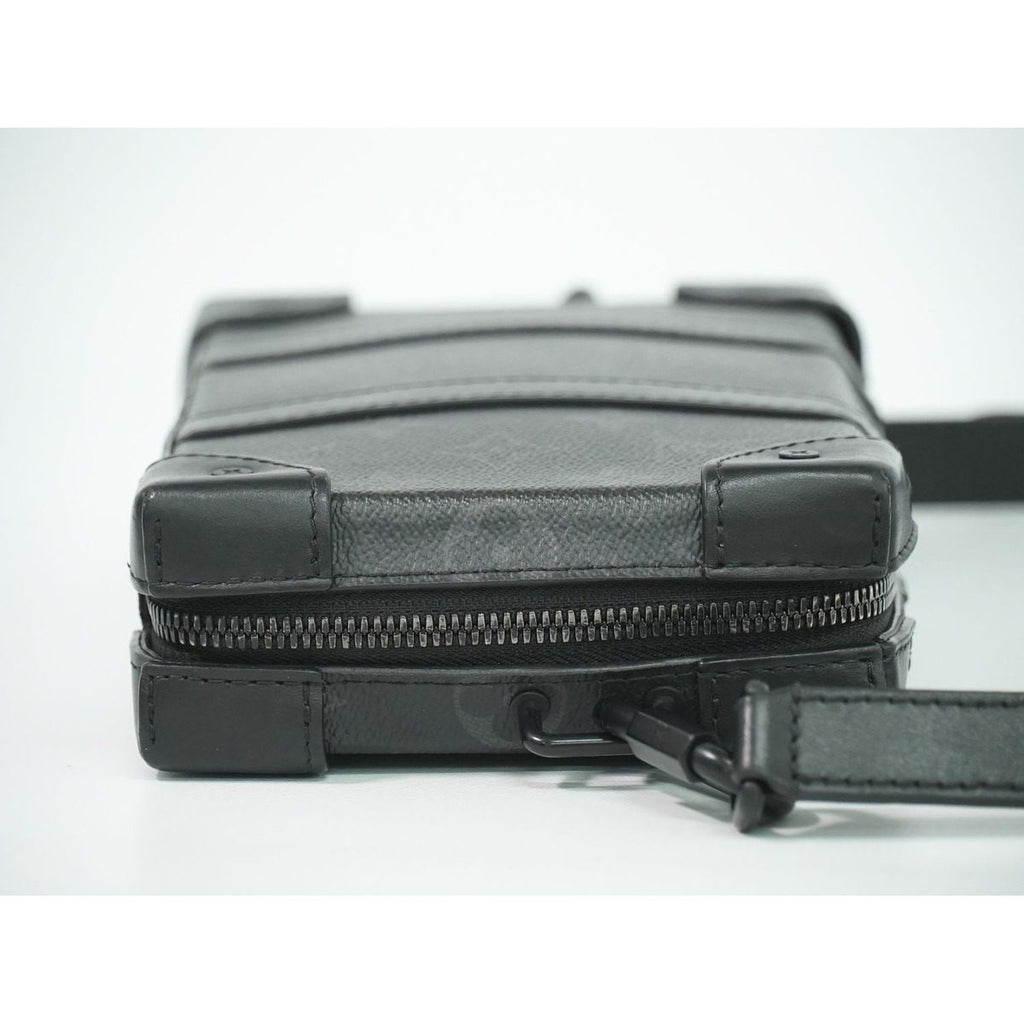 Louis Vuitton LV Soft Trunk Wallet Monogram Eclipse Shoulder Black — view 4