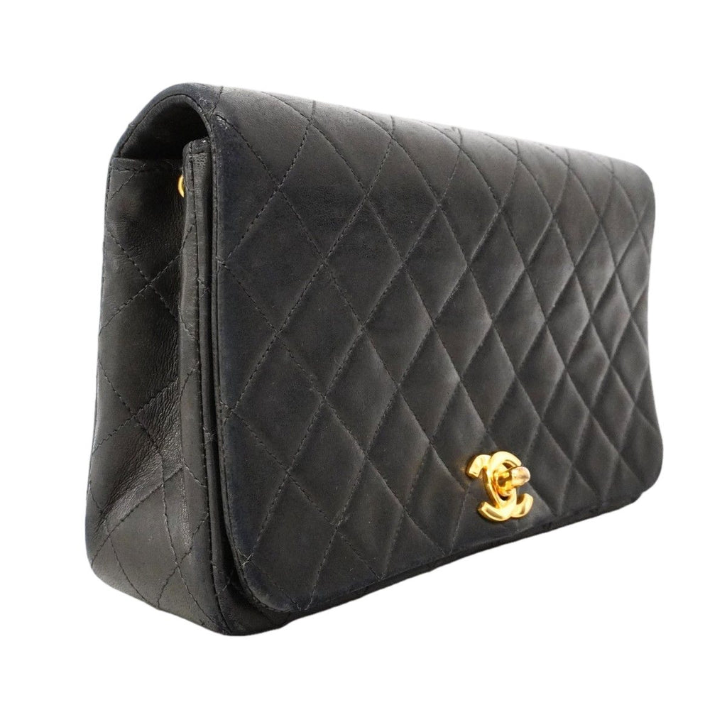 Chanel Shoulder Bag Quilted Lambskin Black Gold — view 2