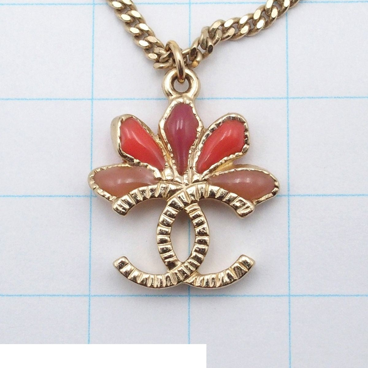 Chanel Necklace Gold Metal CC Logo Flower Motif Costume 09c — view 3
