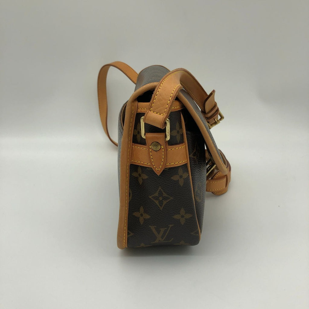 Louis Vuitton Sologne Shoulder Bag Monogram — view 4