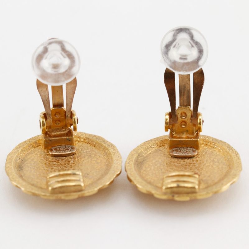 Chanel Flower Motif Gold Plated 99 a 7.5 g Earrings — view 5